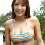 橋本梨菜グラビア動画 いっぱい汗かいちゃう!野外ぷるんぷるん疑似騎乗位!